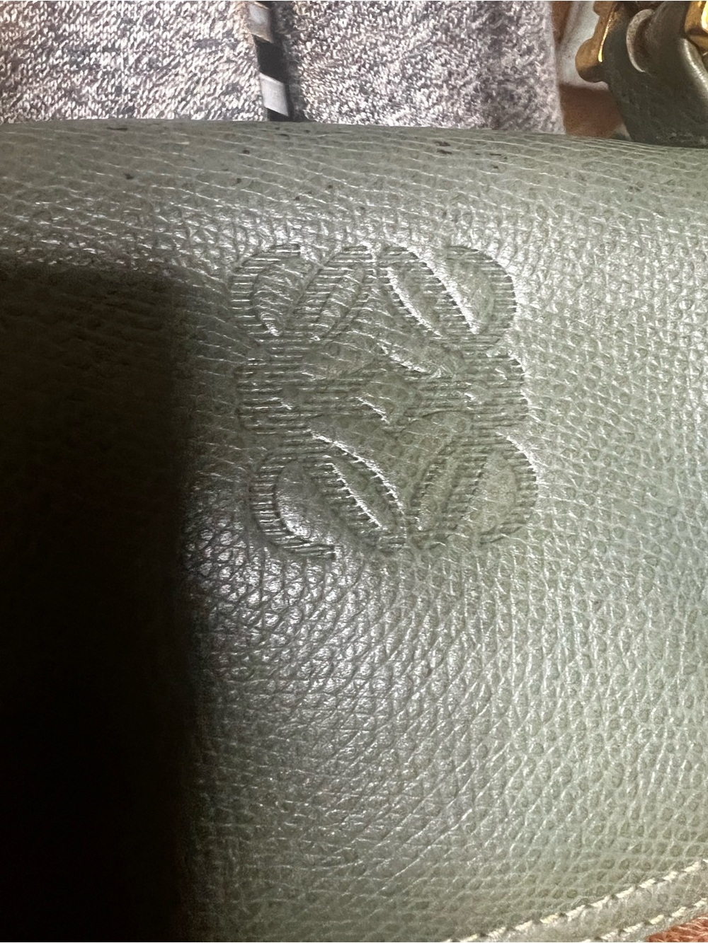 LOEWE Vintage Amazona Top Handle Crossbody Tote Bag - Picture 5 of 15